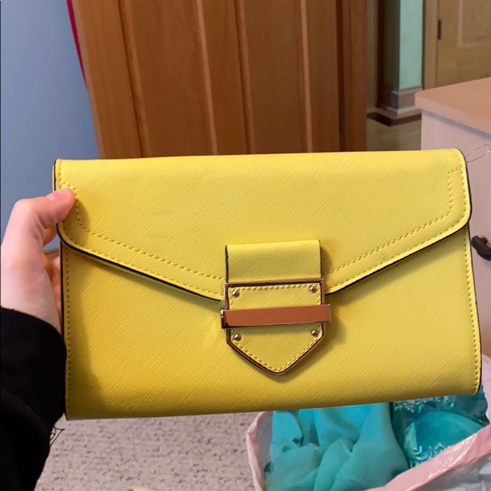 Small cross body purse